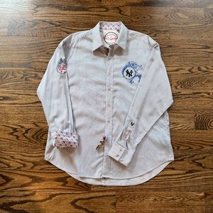 Robert Graham “Limited Edition” Men’s NY Shirt. Collectors item.